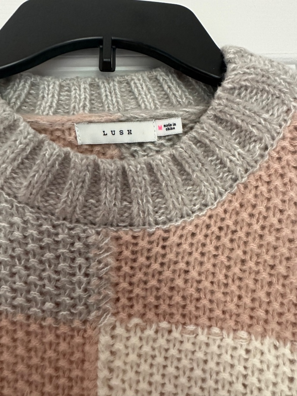 Cropped Colorblock Sweater - Picture 3 of 3